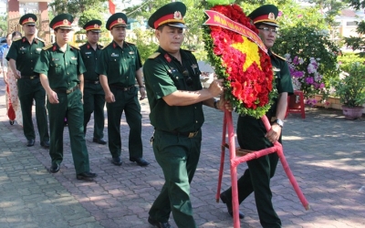 Company 319 Central / TCT 319 BQP: activities to mark the 70th anniversary of war invalids, martyrs