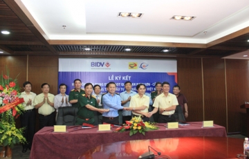 Credit contract signed BOT National Highway 1A